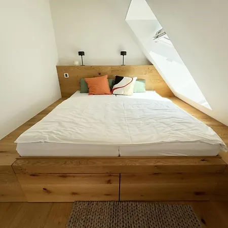 Holiday home Westertilli 20 - Eckhuus - Lichtdurchflutete Architektenwohnung Im Nordischen Langhaus