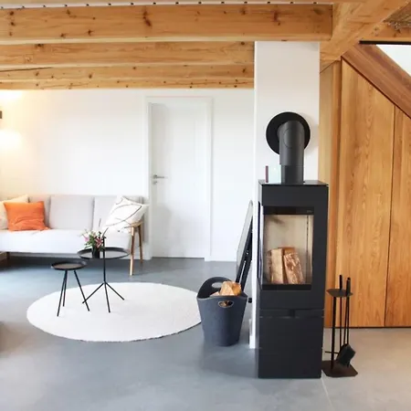 Holiday home Westertilli 20 - Eckhuus - Lichtdurchflutete Architektenwohnung Im Nordischen Langhaus Pellworm